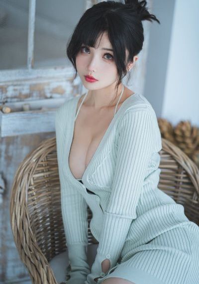 谁和她睡觉了