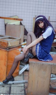 《小镇姑娘》在线观看