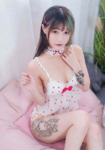 女按摩师3